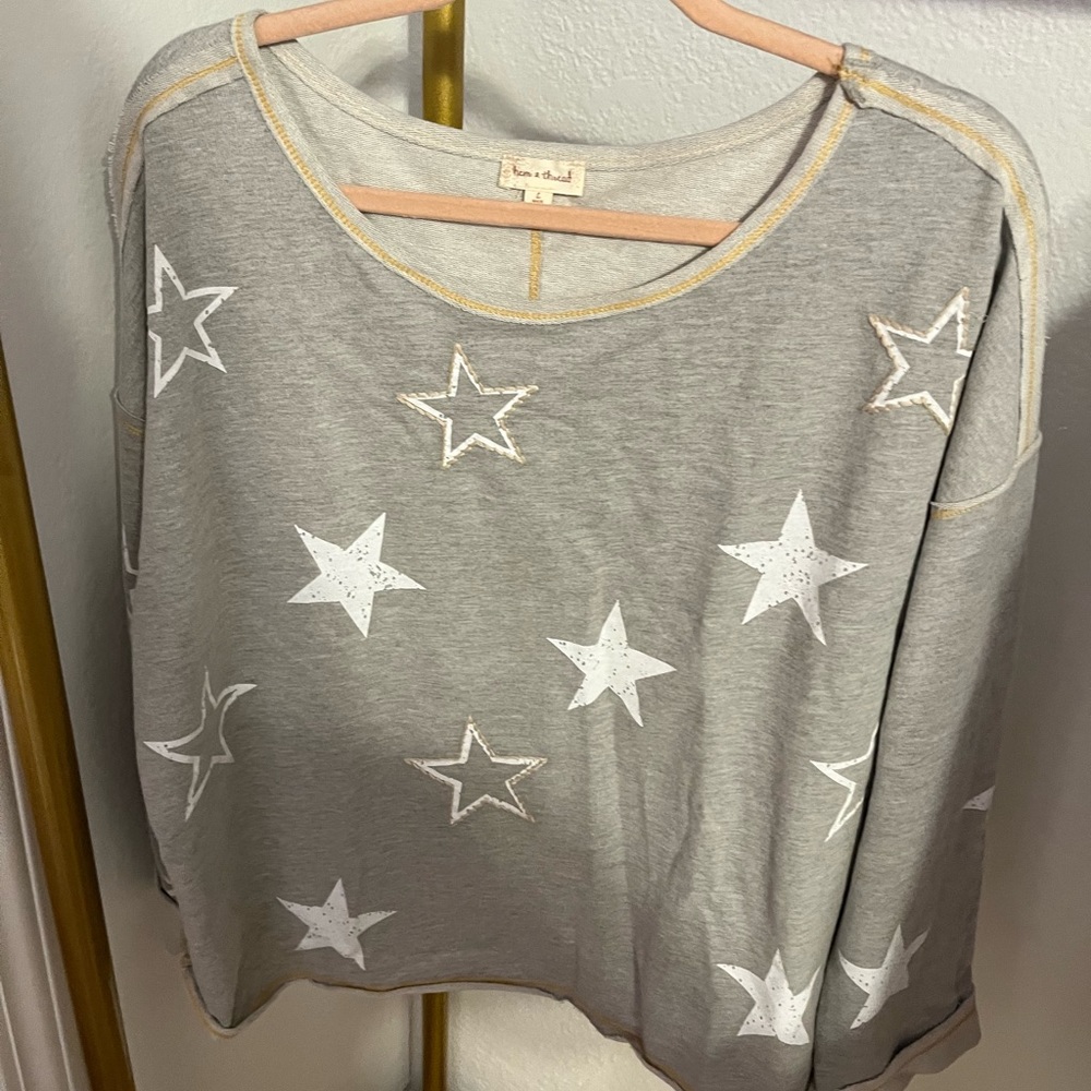 star slightly cropped sweater